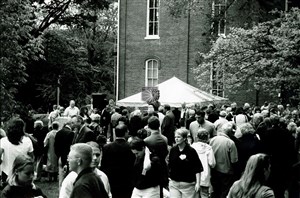 Image description is not available for 2000.183